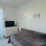 Les Rochers Apartament